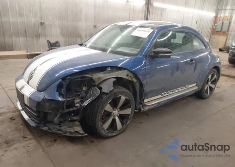 2012 Volkswagen Beetle 2.0T Turbo z USA, uszkodzony, nr VIN 3VWV67AT8CM666303